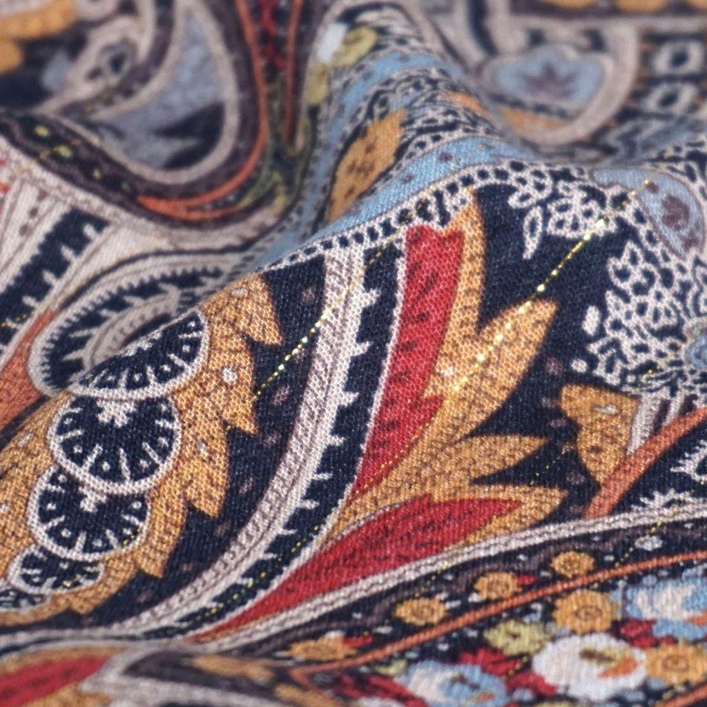 Viskose Borkencrepe mit Lurex Paisley
